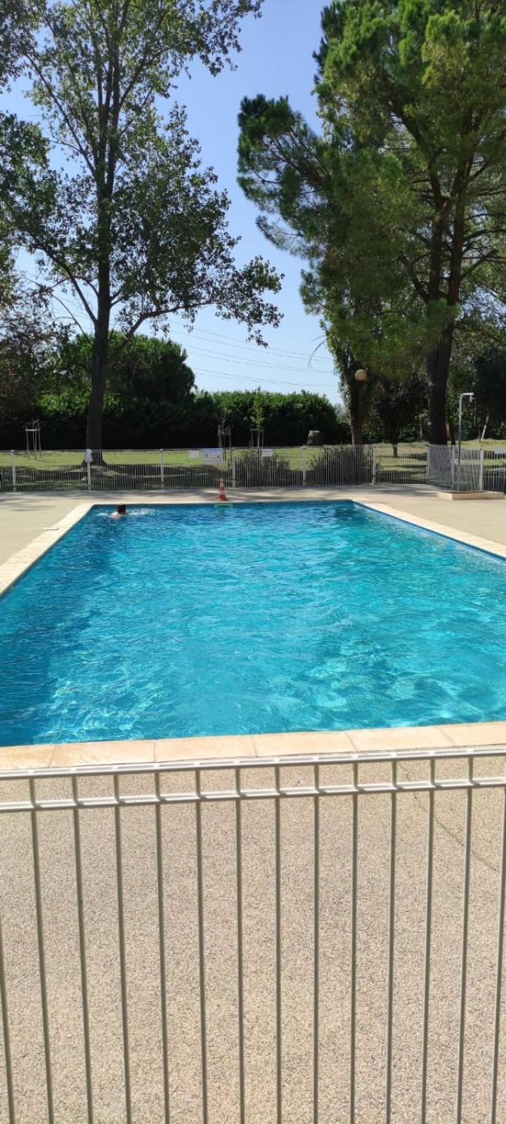 Appartement Residence De Vacances Les Hameaux De Camargue 아흘르 외부 사진